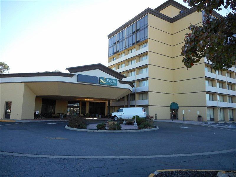 Quality Inn Near Hampton Coliseum ภายนอก รูปภาพ