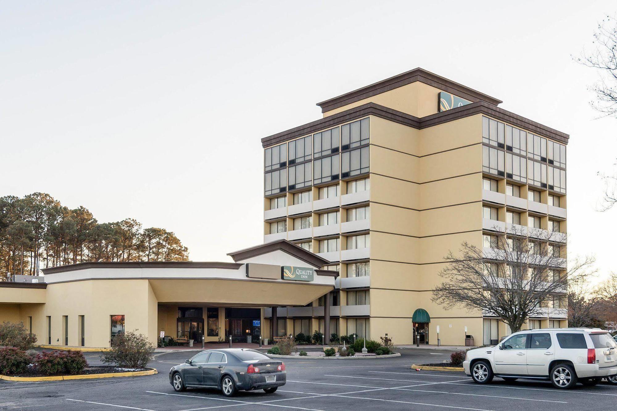 Quality Inn Near Hampton Coliseum ภายนอก รูปภาพ