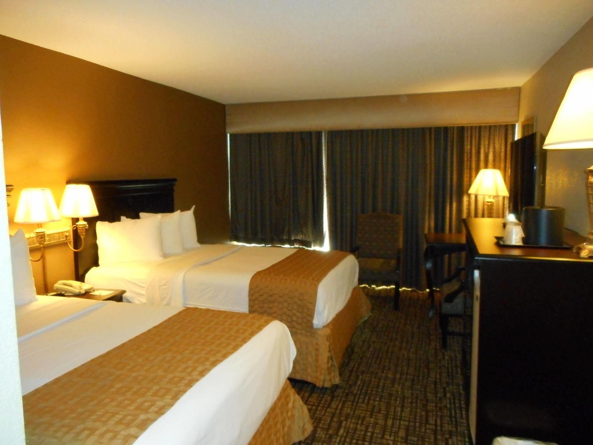 Quality Inn Near Hampton Coliseum ภายนอก รูปภาพ